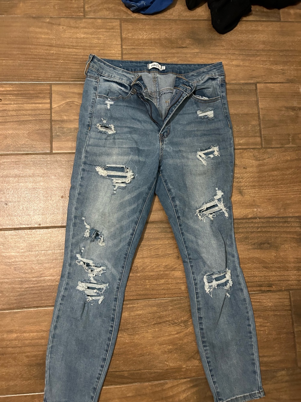 Rue21 Light Blue Distressed Skinny Jeans
